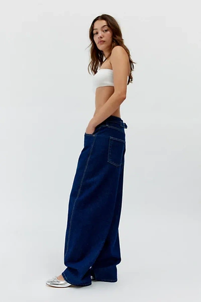 Bdg Logan Twisted Buckle Baggy Jean In Rinsed Denim, Women's At Urban Outfitters