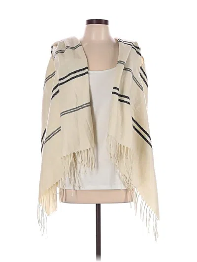 Pre-owned Bdg Poncho In Ivory