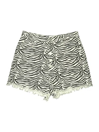 Pre-owned Bdg Shorts In Ivory