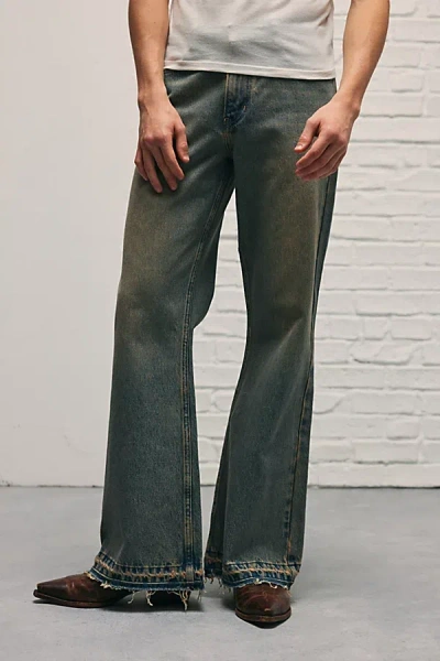 Bdg Slacker Relaxed Flare Jean In Vintage Denim Medium, Men's At Urban Outfitters
