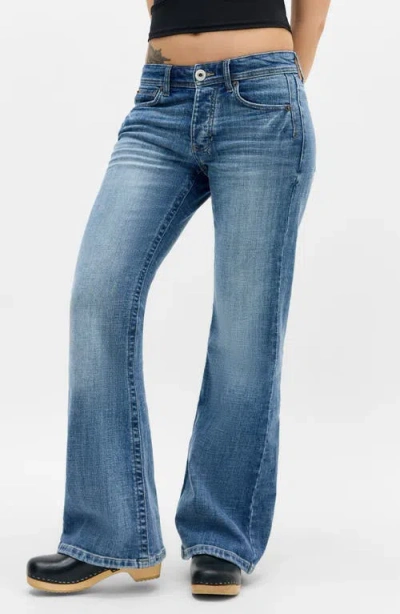Bdg Urban Outfitters Teo Low Rise Relaxed Bootcut Jeans In Blue