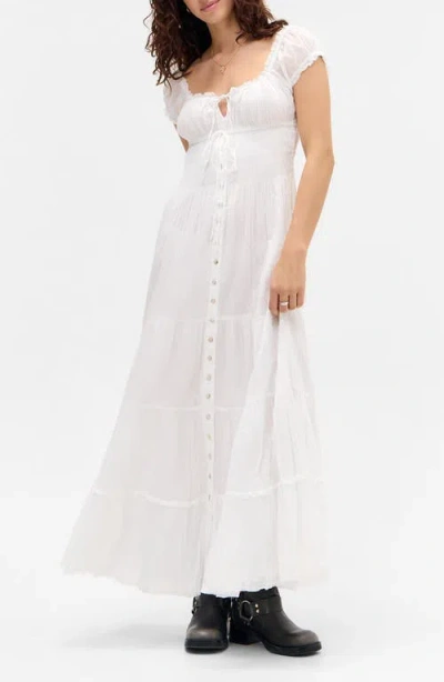 Bdg Urban Outfitters Tiana Maxi Peasant Dress In White