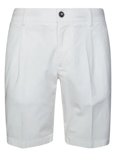 Be Able Pleated Bermuda Shorts In White