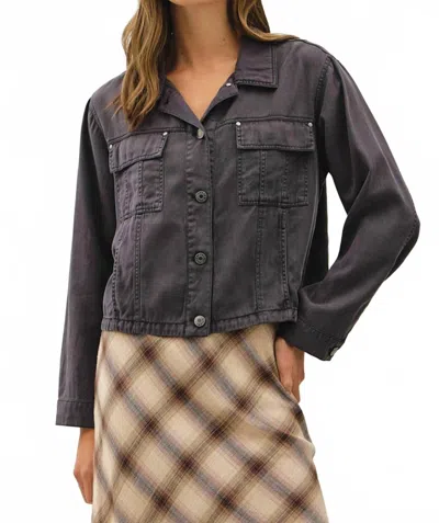 Be Cool Abby Cropped Shacket In Charcoal In Gray