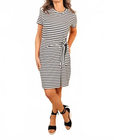 Be Cool Alicia Dress In Navy In White