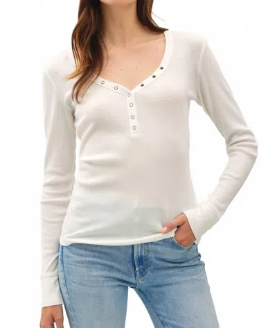 Be Cool Anna Henley Snap Top In Off White