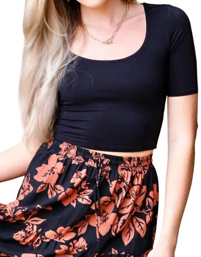 Be Cool Everyday Round Top In Black