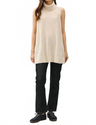 Be Cool Meldrum Tunic In Cream In White