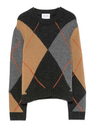 Be You Diamond Sweater In Grey