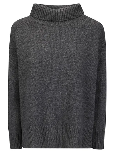BE YOU SOFT CASHMERE TURTLENECK SWEATER WITH SIDE SLITS AND RELAXED FIT