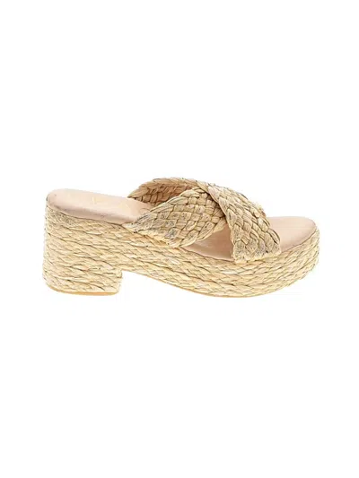 Pre-owned Beach By Matisse Wedges In Gold