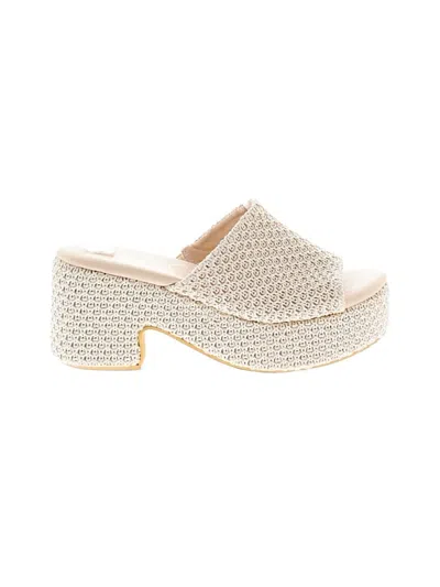 Pre-owned Beach By Matisse Wedges In Ivory