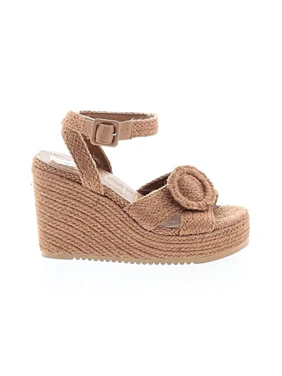 Pre-owned Beach By Matisse Wedges In Tan