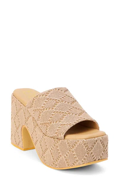 Beach By Matisse Women's Penelope Platform Sandal In Camel In Brown