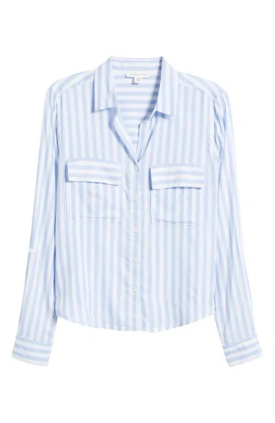 Beachlunchlounge Fallon Crop Button-up Shirt In Blue