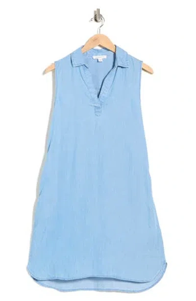 Beachlunchlounge Jinni Split Neck Sleeveless Denim Shift Dress In Blue