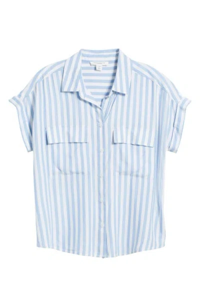 Beachlunchlounge Kaiana Stripe Short Sleeve Button-up Shirt In Forever Blue