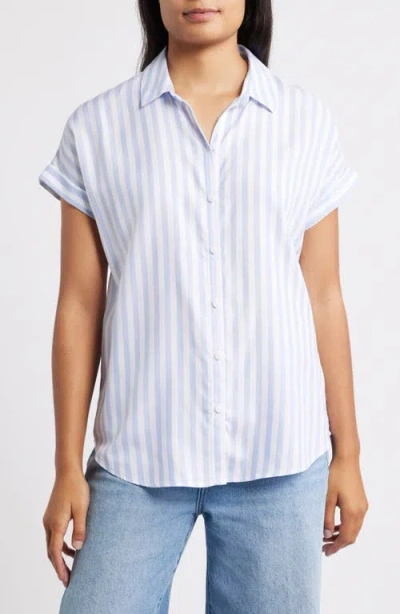 Beachlunchlounge Kenzie Stripe Short Sleeve Button-up Shirt In Blue