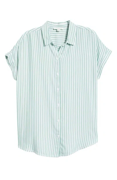 Beachlunchlounge Kenzie Stripe Short Sleeve Button-up Shirt In Green