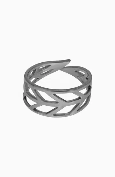 Bearfruit Jewelry Giselle Leaf Cutout Ring Adjustable Nature Inspired Statement In Gray