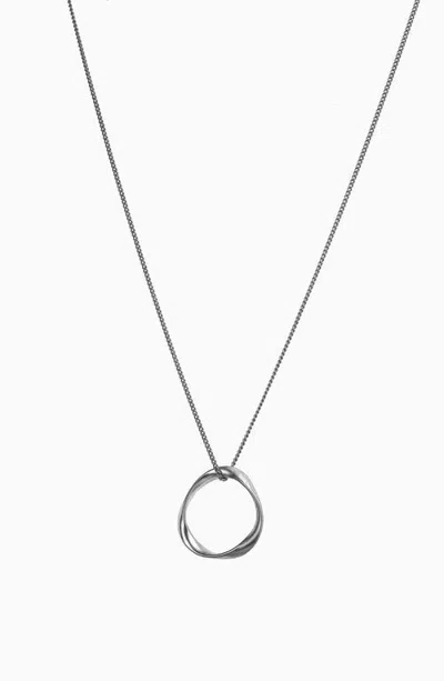 Bearfruit Jewelry Marianne Circle Pendant Necklace Dainty Minimalist Jewelry In Silver