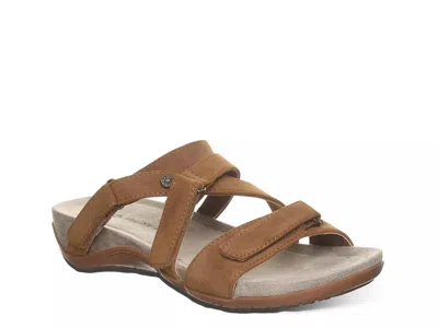 Bearpaw Acacia Sandal In Brown