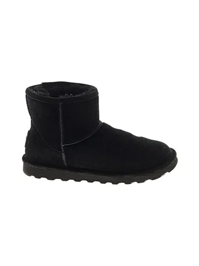 Pre-owned Bearpaw Ankle Boots In Black