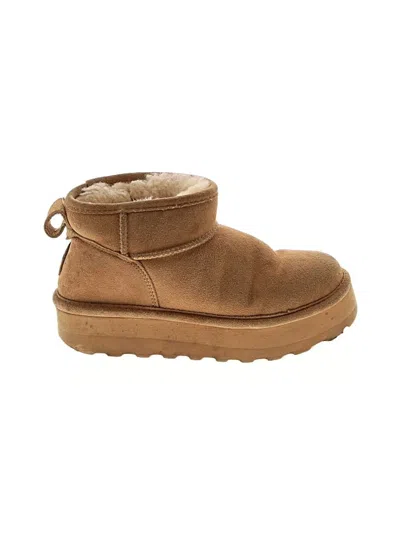 Pre-owned Bearpaw Ankle Boots In Tan