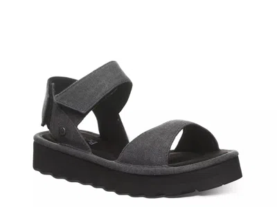 Bearpaw Crest Sandal In Black