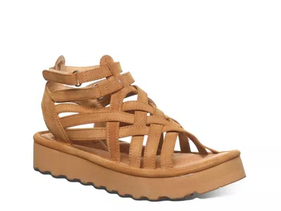 Bearpaw Prominence Sandal In Multi