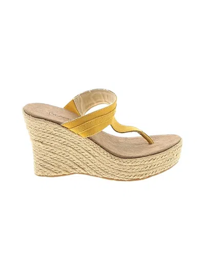 Pre-owned Bearpaw Wedges In Yellow