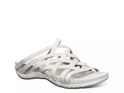 Bearpaw Zinnia Sandal In White