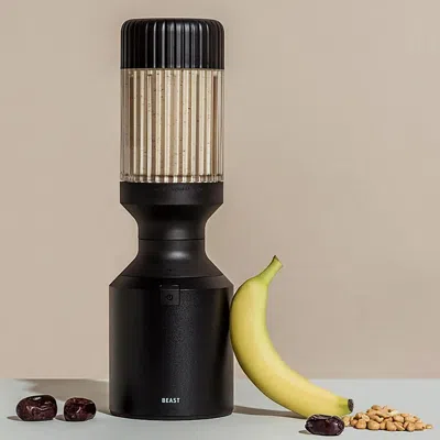 Beast B10 Hydration Blend Blender In Black