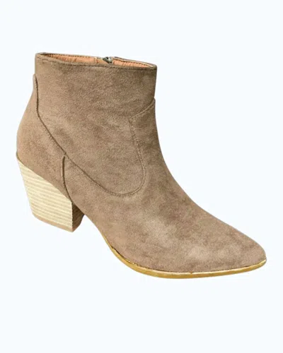 Beast Fashion Women's Leo Booties In Chestnut In Brown