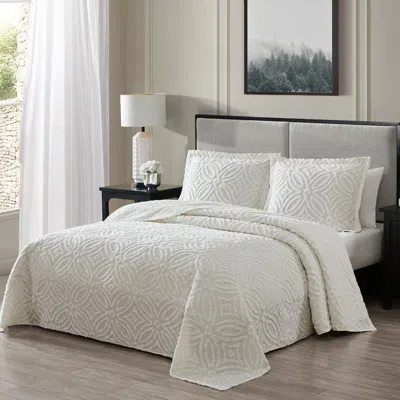 Beatrice Home Fashions Alicia Wedding Ring Chenille Collection Bedspread