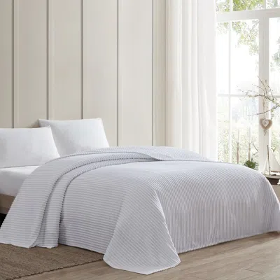 Beatrice Home Fashions Channel Chenille Bedspread