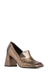 Beautiisoles Lola Loafer Pump In Gold