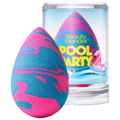 Beautyblender Pool Party Makeup Sponge In White