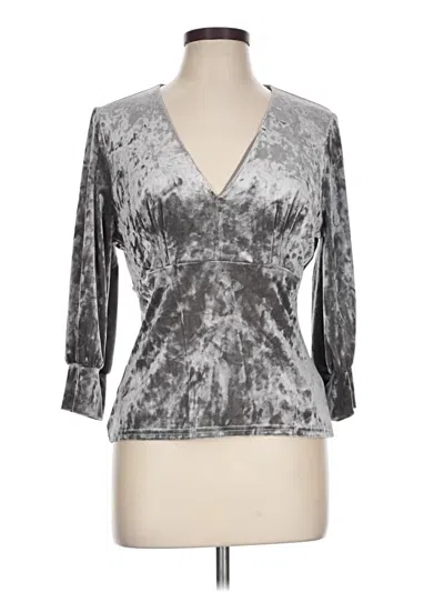 Pre-owned Bebe 3/4 Sleeve Top Silver Metallic Pattern Plunge Neckline Tops