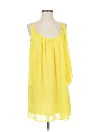 Pre-owned Bebe Casual Dress In Yellow