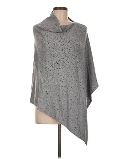 Pre-owned Bebe Poncho In Gray