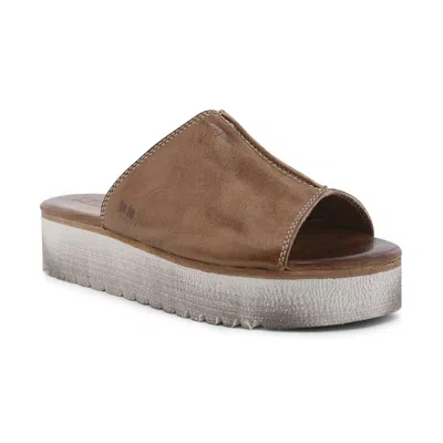 Bed Stu Women's Brown / Neutrals Fairlee Ii Tan Rustic