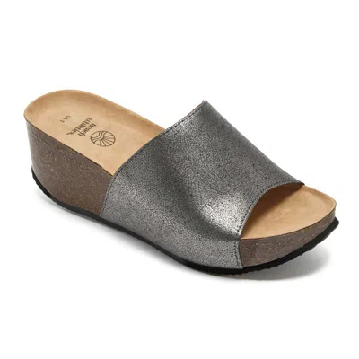 Bedroom Athletics Women's Silver Inoro - Wedge Metallic Slider - Gunmetal