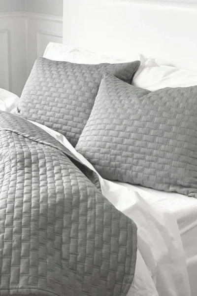 Bedvoyage Melange Viscose Cotton Blend Breathable Quilted Coverlet In Gray