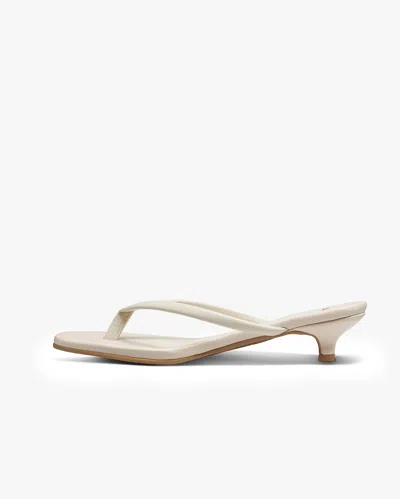 Beek Corella In White