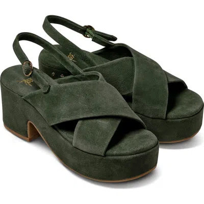 Beek Dunlin Platform Slingback Sandal In Green