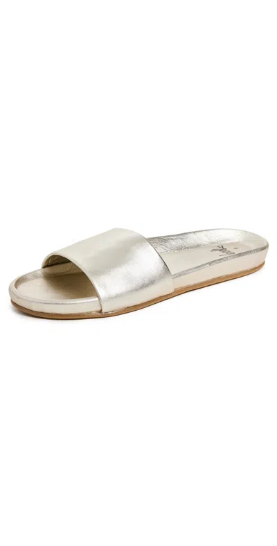 Beek Gallito Leather Slide Sandal In Platinum