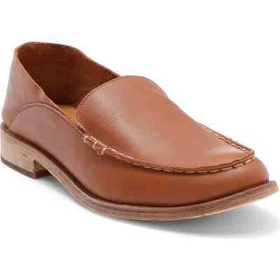 Beek Pepper Moc Toe Loafer In Brown