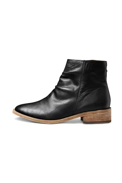 Beek Quail Ankle Boots In Black
