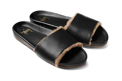 Beek Women's Gallito Shearling Slide Sandal In Black/black